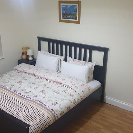 런던 Guess Bungalow Wembley 아파트 외부 사진