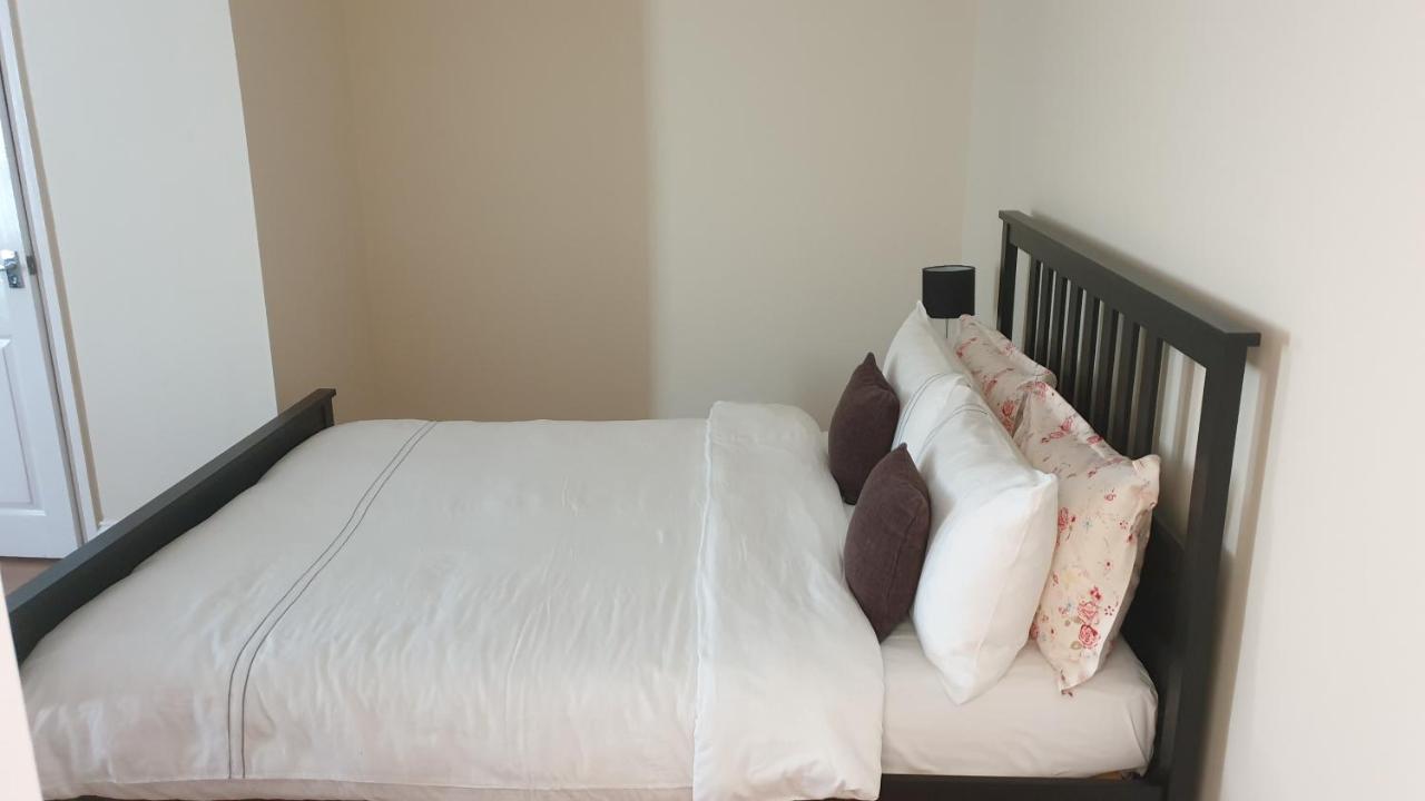 런던 Guess Bungalow Wembley 아파트 외부 사진