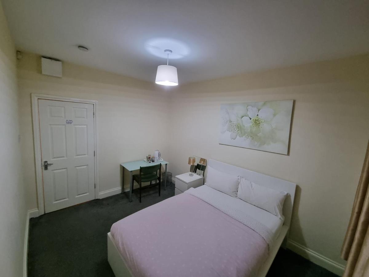 런던 Guess Bungalow Wembley 아파트 외부 사진